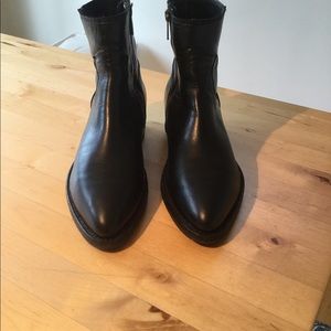 Frye boots size 7